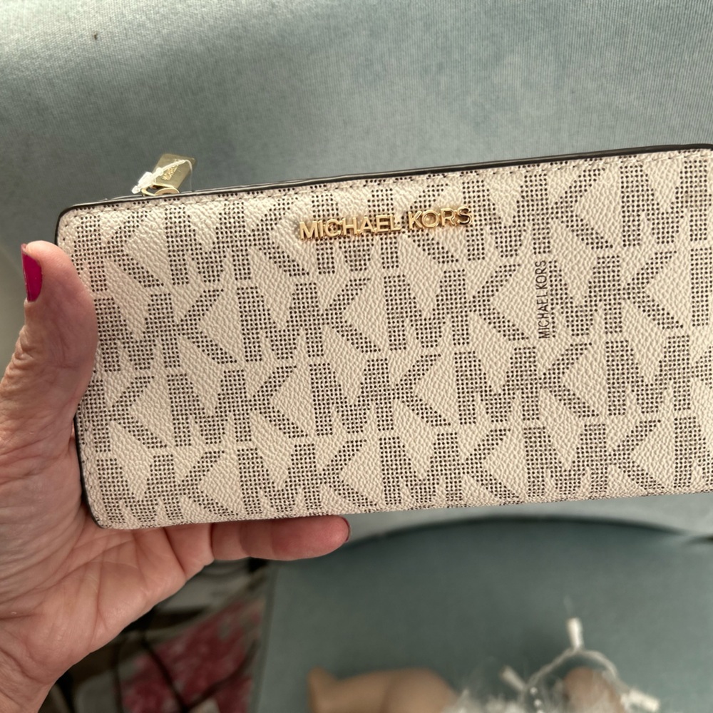 Michael Kors White & Gray Long Wallet NWT 7x4